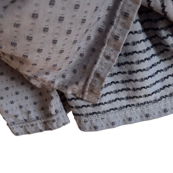 Vtg Yves Saint Laurent Polo Shirt Men's Sz M 100% Cotton Blue Gray Geometric - Picture 16 of 16